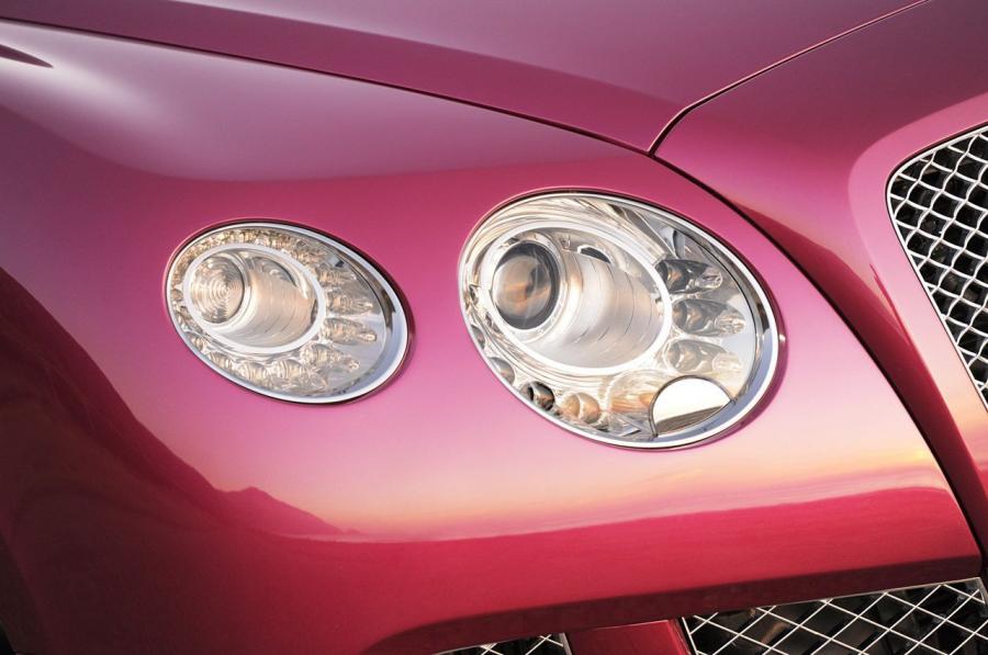  Bentley Continental GTC 2012 года  (фото 130 из 141)